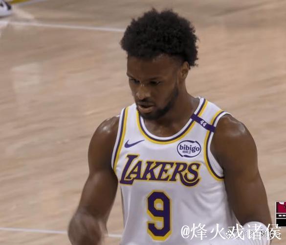 克内克特爆砍35分布朗尼添4分2板 湖人险胜太阳