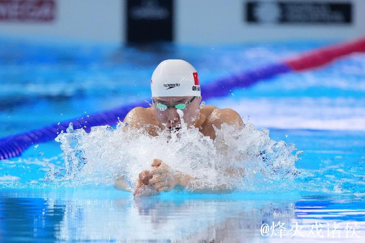 全运会男子100米蛙泳：上海选手覃海洋摘金